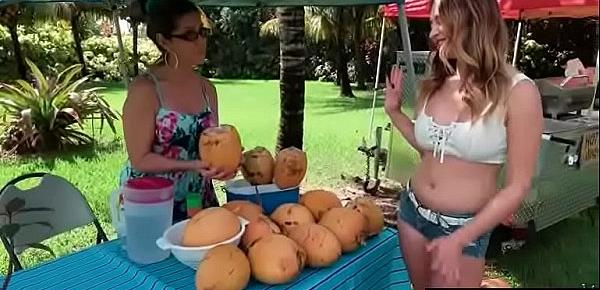  Farmers Market Sluts(Quinn Wilde & Rina Ellis) 01 vid-05